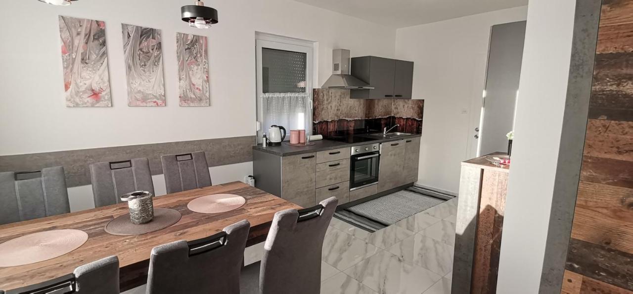 Mali Portoroz V Prlekiji Villa Ljutomer Exteriör bild