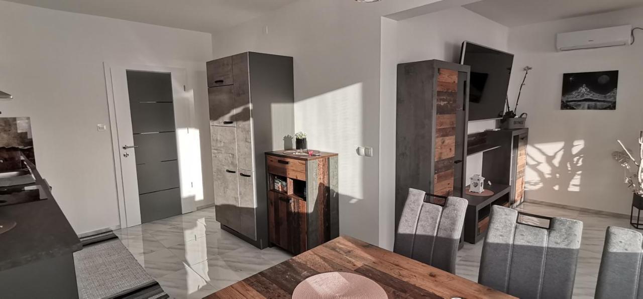 Mali Portoroz V Prlekiji Villa Ljutomer Exteriör bild